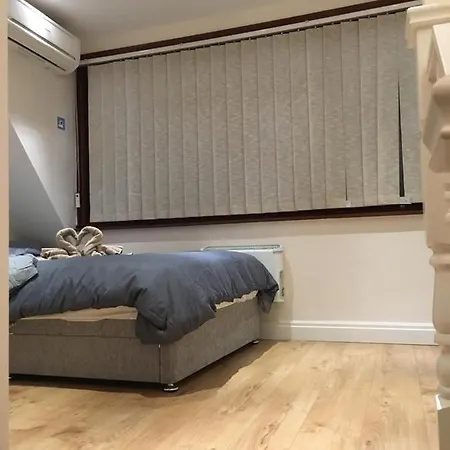 Studio Flat In The Heart Of Golders Green Londres Exterior foto