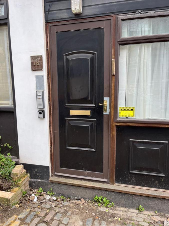 Flat In The Heart Of Golders Apartment *
